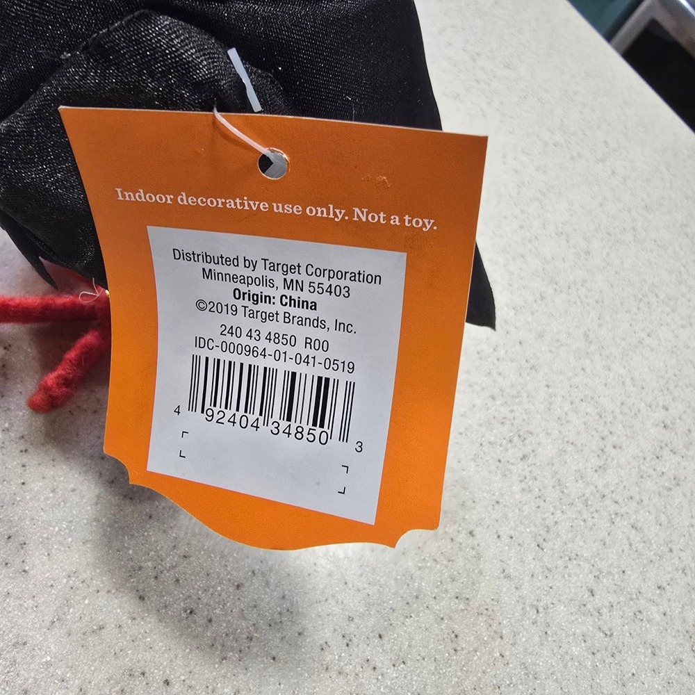 CLAWSON Hyde & Eek Halloween Bird Vampire Orange Black Cape Target 2019 NWT - Picture 5 of 11